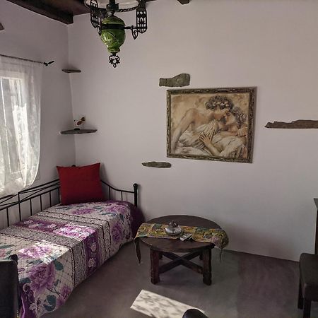 Monte Kechros Pension Arnados Buitenkant foto
